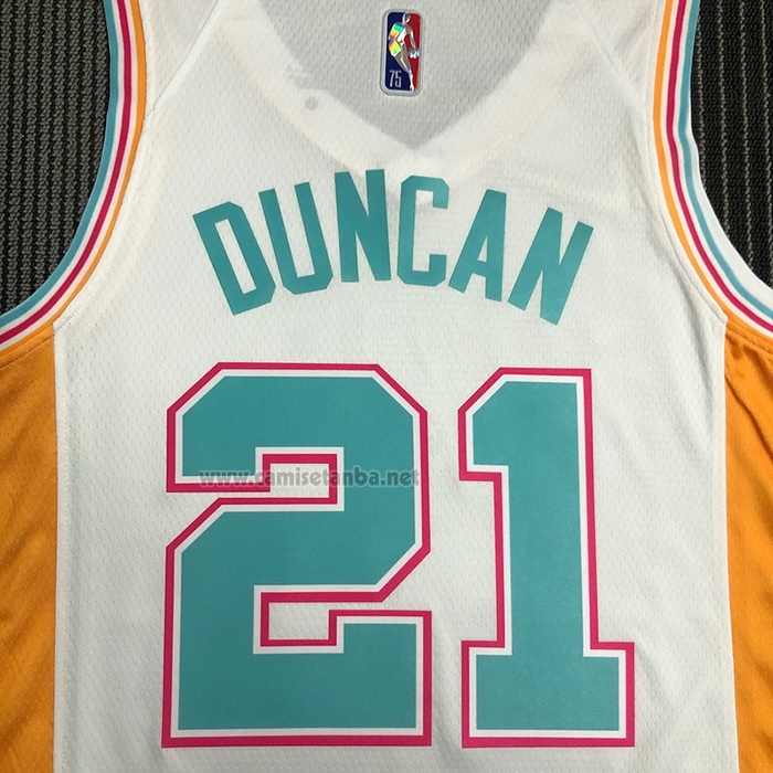 Camiseta San Antonio Spurs Tim Duncan #21 Ciudad 2021-22 Blanco